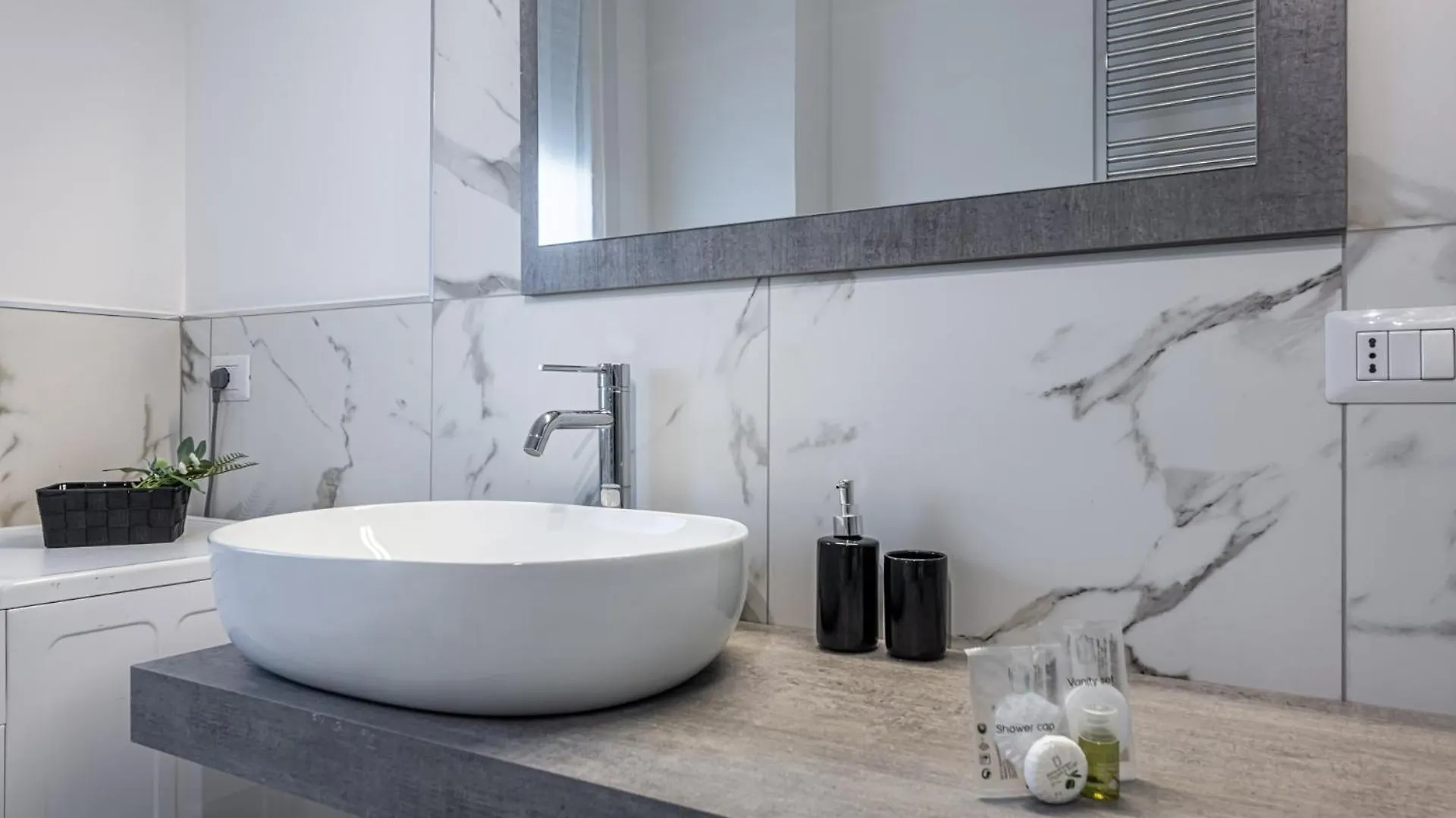 Brentahouse - 5 Stops To Duomo Centro By Metro M3 Milan Italy